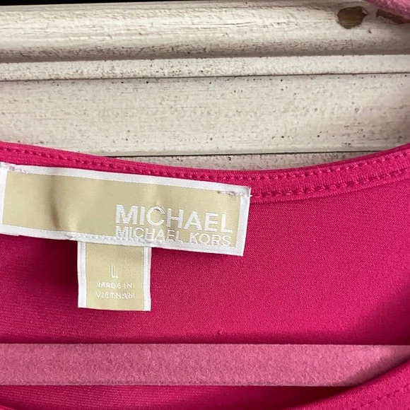 MICHAEL Michael Kors Fuchsia Short Sleeve Tee - Picture 2 of 4